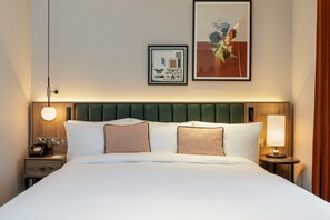 Habitación (Ambassador) | Ropa de cama de alta calidad y caja de seguridad en la habitación 