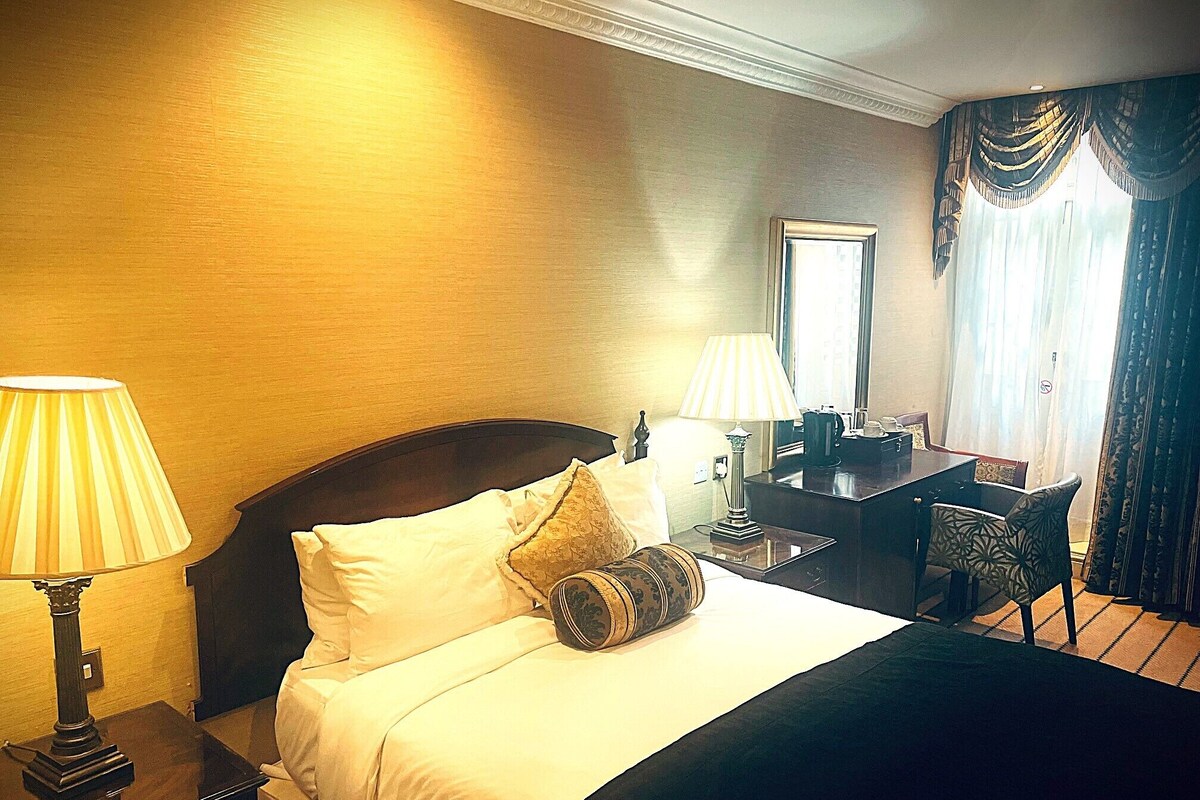 Standard Double Room | Premium bedding, individually furnished, blackout drapes, soundproofing
