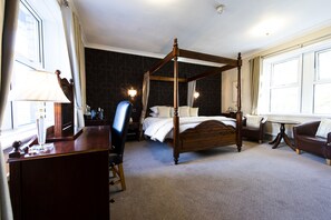 Desk, iron/ironing board, free cots/infant beds, free WiFi
