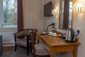 Desk, iron/ironing board, free cribs/infant beds, free WiFi - The Old Golf House, Sure Hotel Collection by Best Western (Huddersfield)
