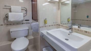 Standard Room, 2 Single Beds, Non Smoking | Bathroom