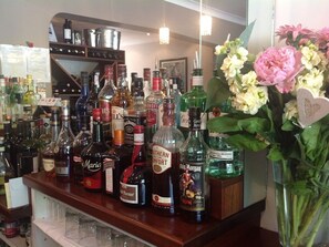 Bar (in der Unterkunft)