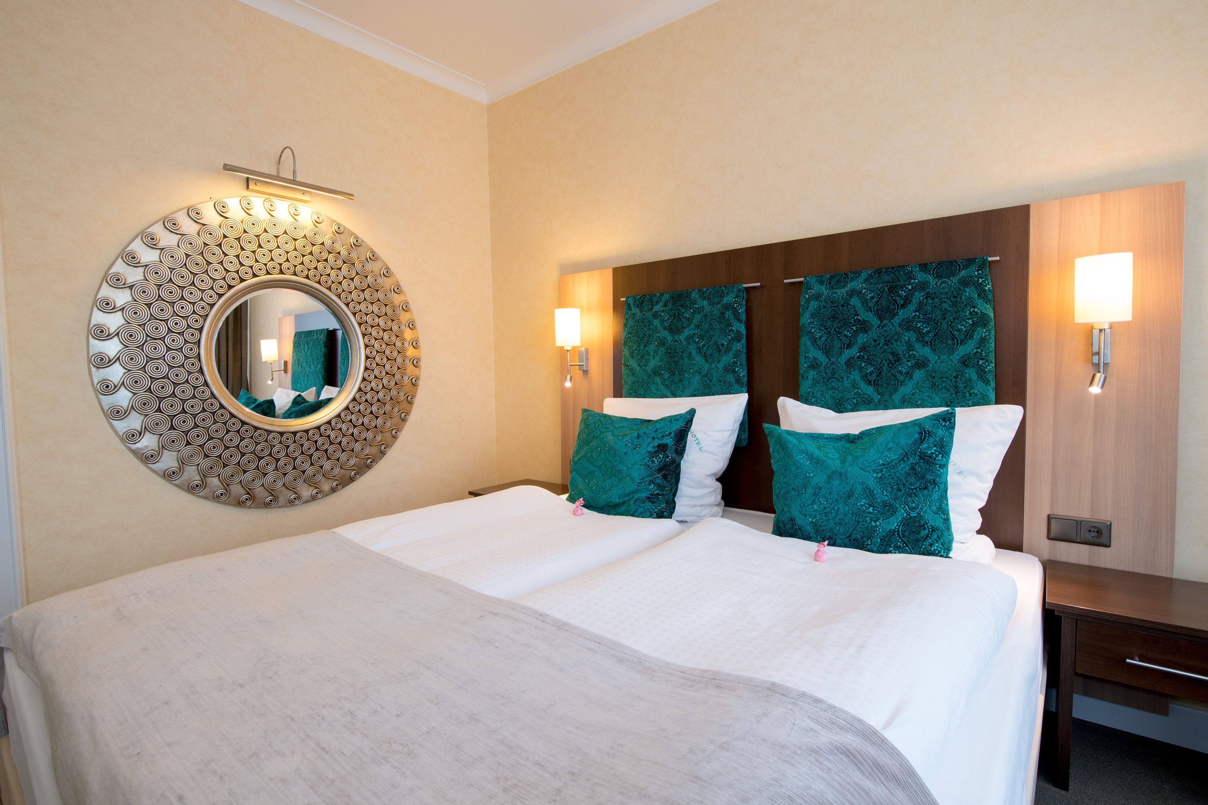 suite | 1 bedroom, minibar, in-room safe, desk