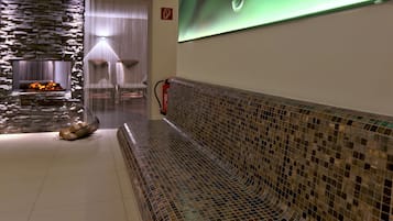 Couples treatment rooms, sauna