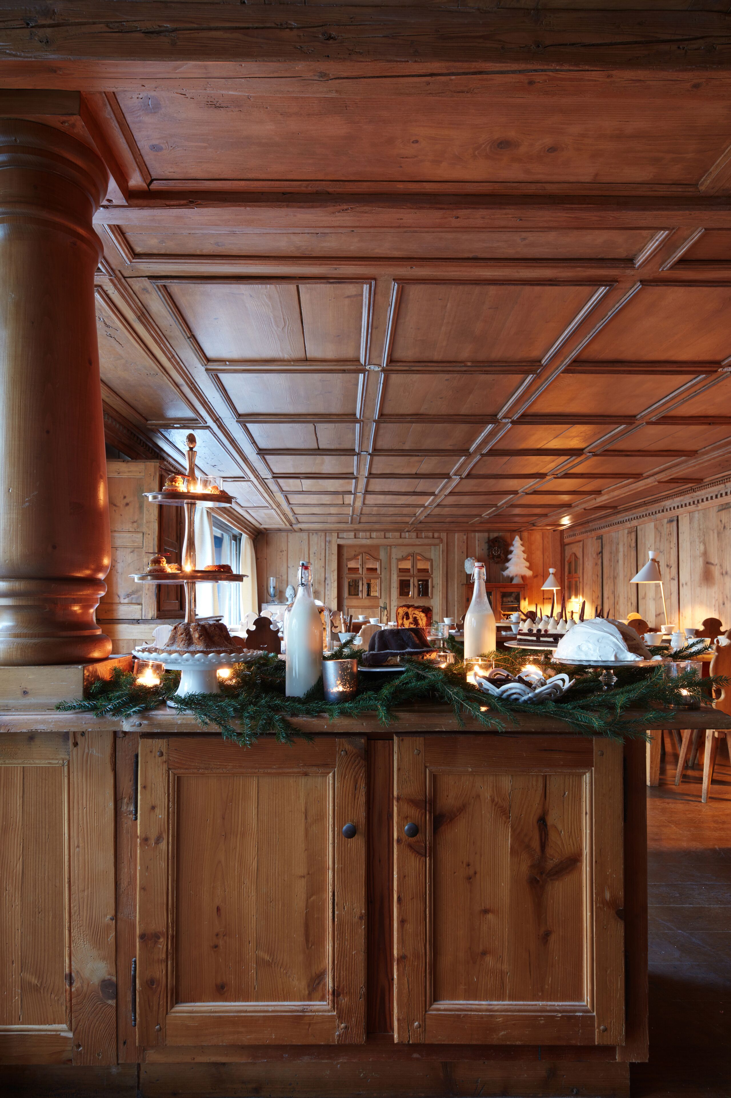 daily continental breakfast (eur 35 per person)