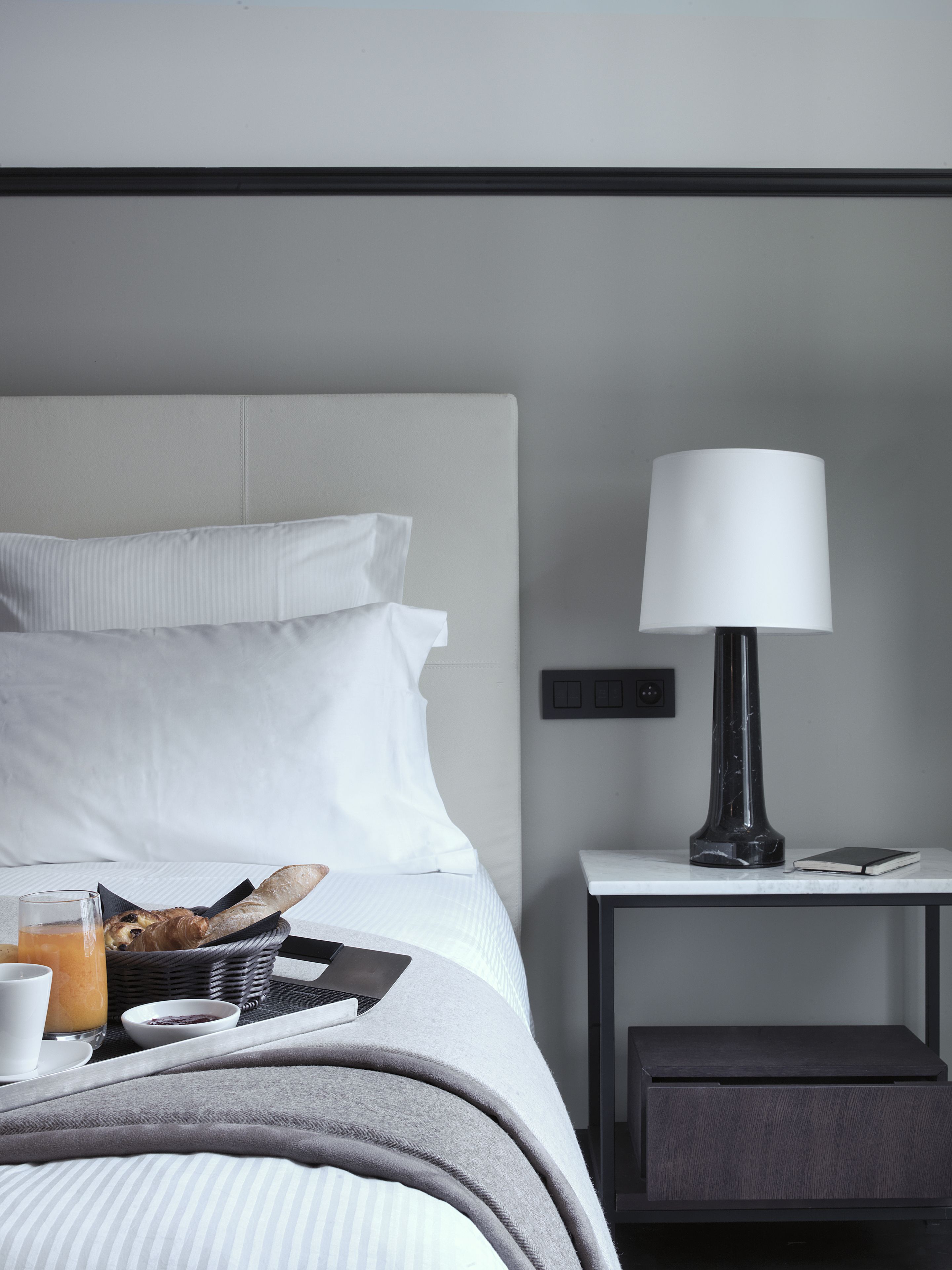 1 bedroom, egyptian cotton sheets, premium bedding, pillow-top beds