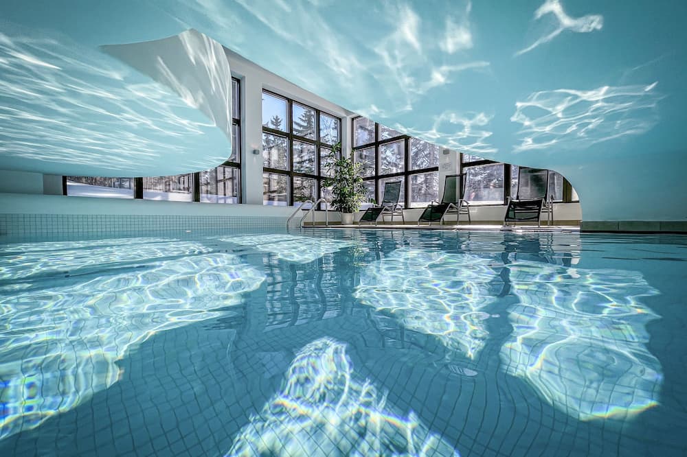 Cresta Palace