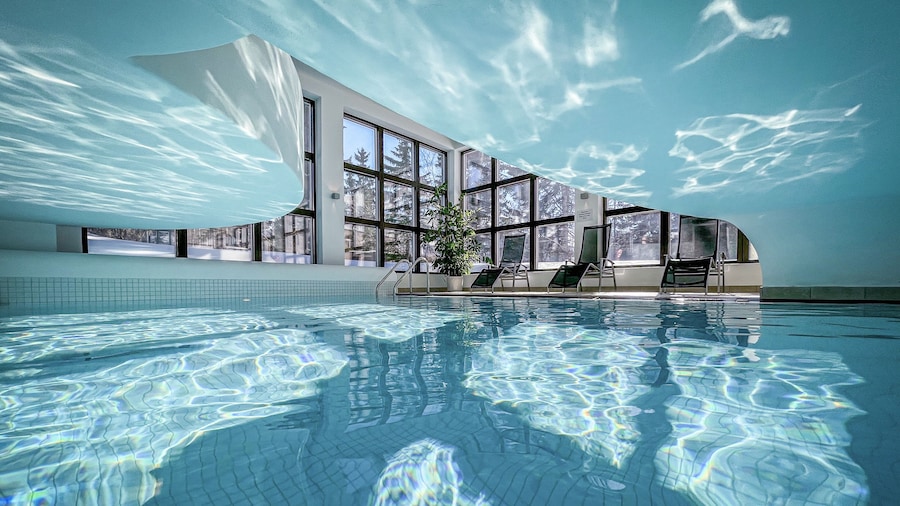 Cresta Palace