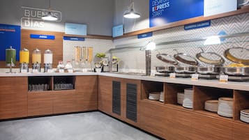 Free buffet breakfast on weekends