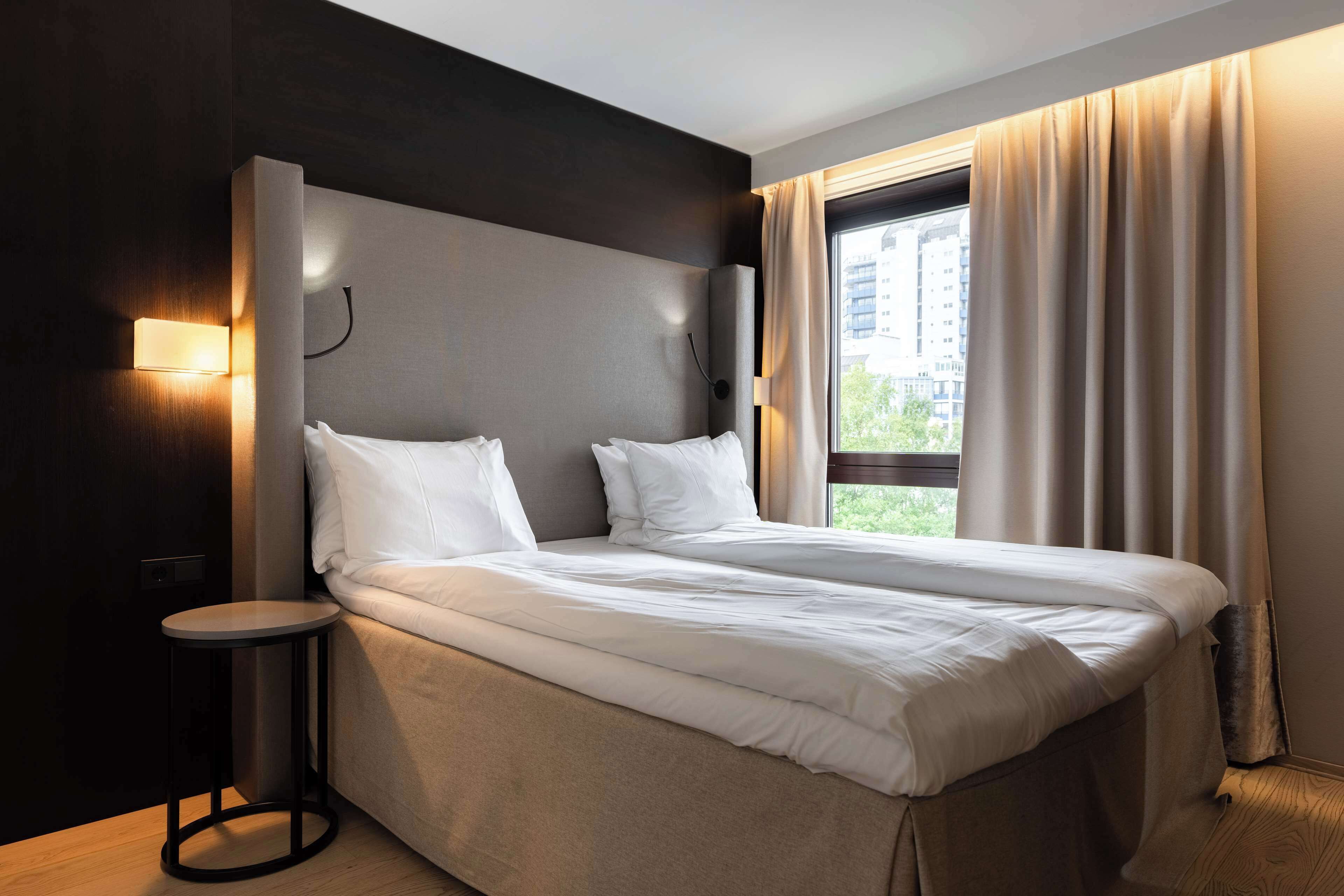 1 bedroom, premium bedding, pillow-top beds, desk