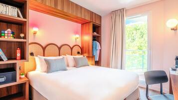 Klassieke tweepersoonskamer, voor 1 persoon | Een kluis op de kamer, een bureau, een laptopwerkplek