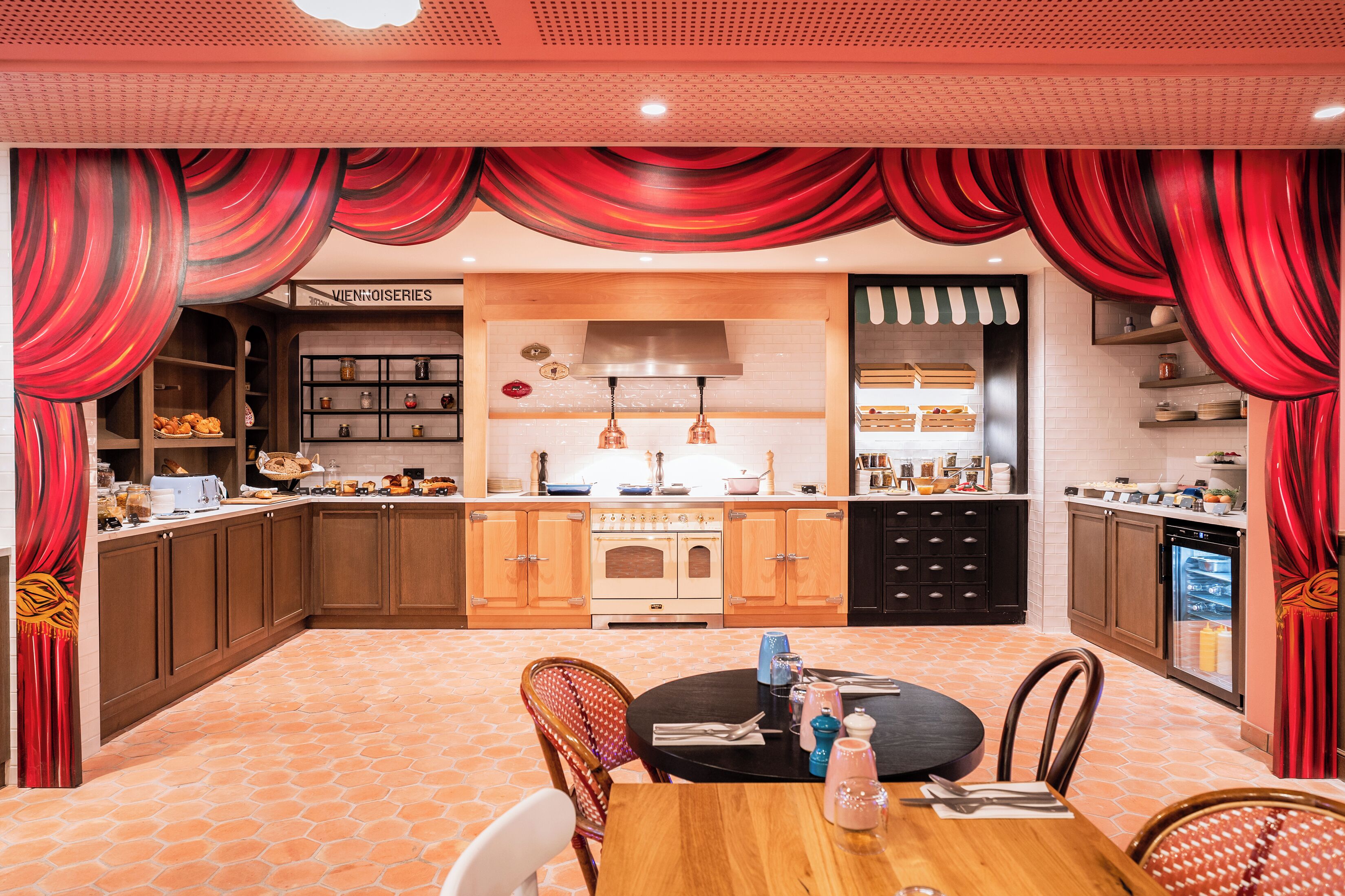 Daily buffet breakfast (EUR 18 per person)