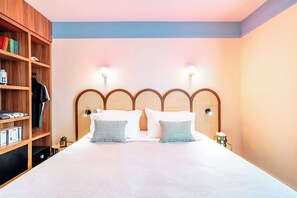 Superior Double or Twin Room | 1 bedroom, in-room safe, desk, laptop workspace