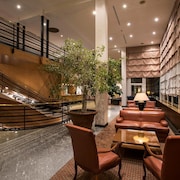 Fly On Hotel