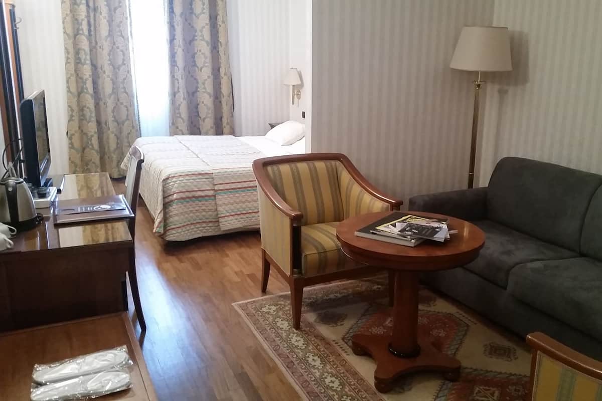 1 bedroom, minibar, in-room safe, desk