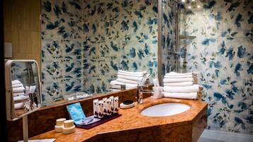 Free toiletries, hair dryer, slippers, bidet