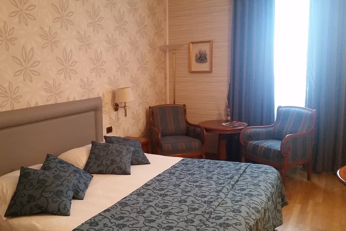 1 bedroom, minibar, in-room safe, desk