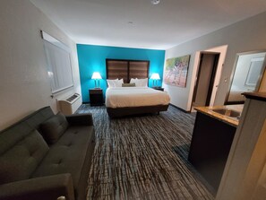 Suite, 1 très grand lit et 1 canapé-lit, non-fumeur