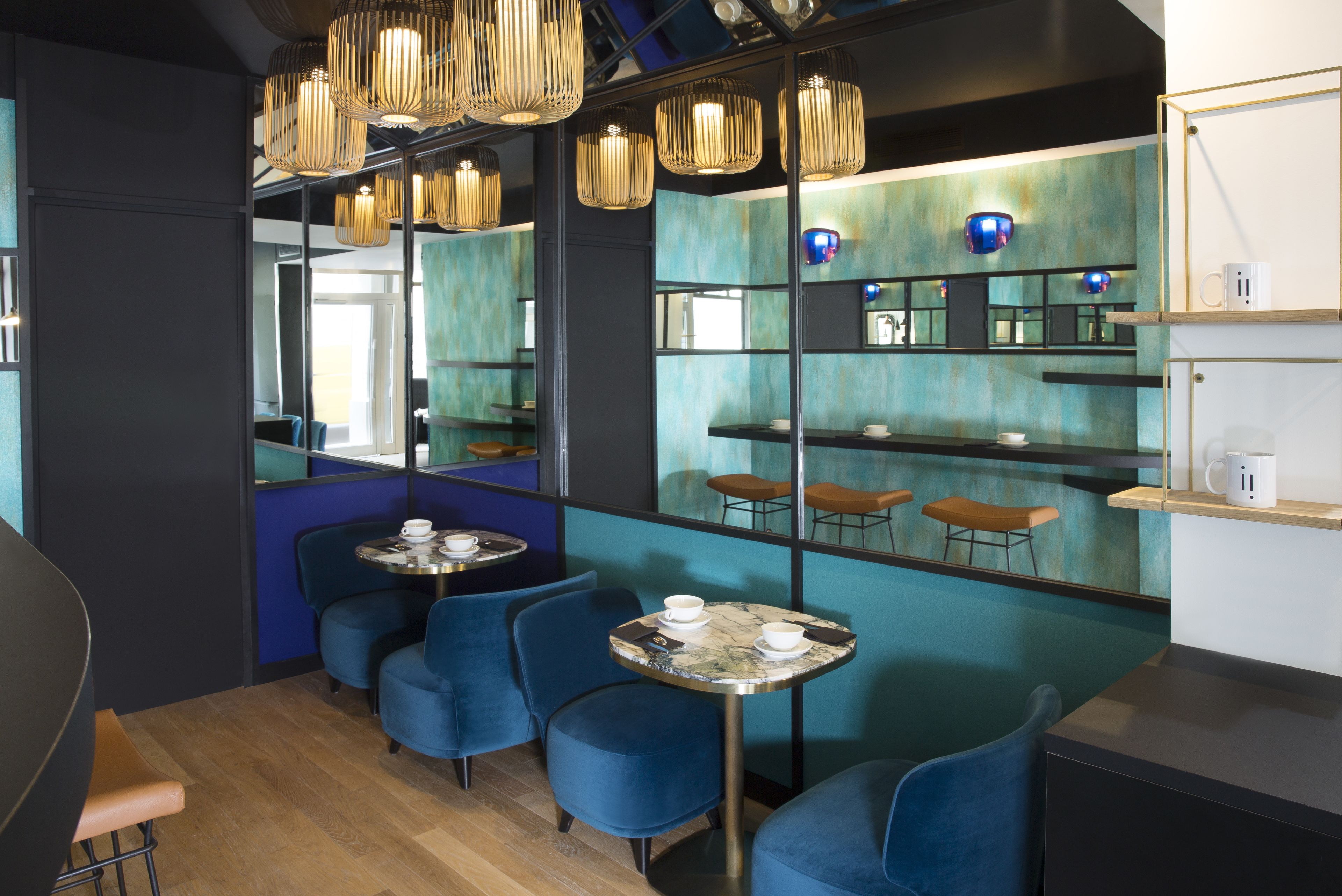 daily buffet breakfast for a fee