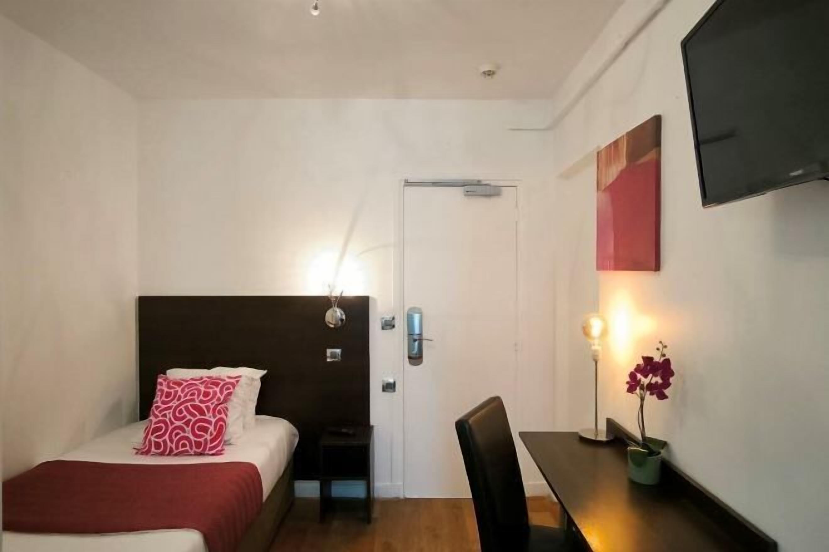 Sengetøy av topp kvalitet, safe på rommet og individuelt innredet