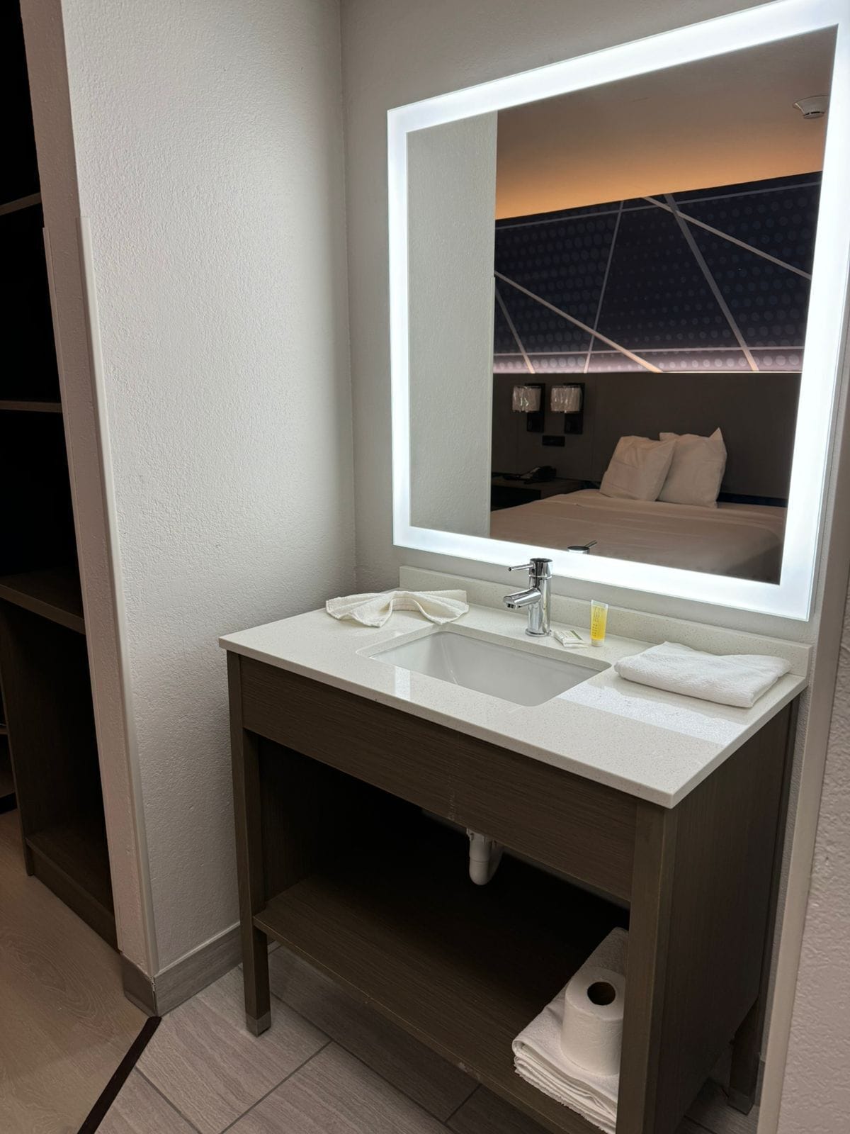 Foto - Halsted Inn and Suites Harvey - Chicago Southland