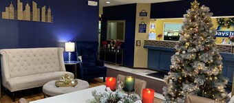 Halsted Inn and Suites Harvey - Chicago Southland