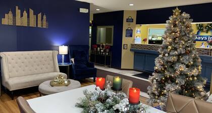 Halsted Inn and Suites Harvey - Chicago Southland