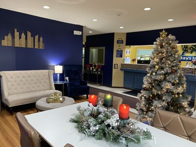 Halsted Inn and Suites Harvey - Chicago Southland