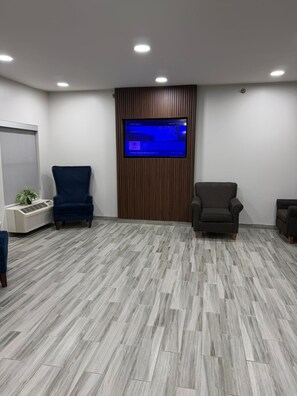 Reception - Comfort Inn & Suites Harvey - Chicago Southland (Harvey)