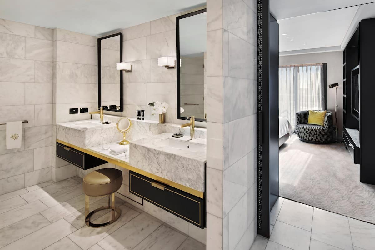 harbour star suite | premium bedding, down duvets, tempur-pedic beds, in-room safe