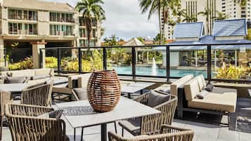 Breakfast and dinner served, pool views