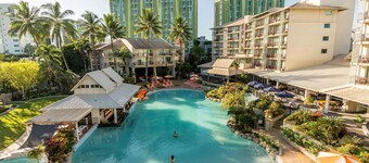 Novotel Cairns Oasis Resort