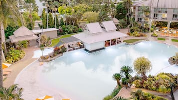 Outdoor pool, pool umbrellas, sun loungers