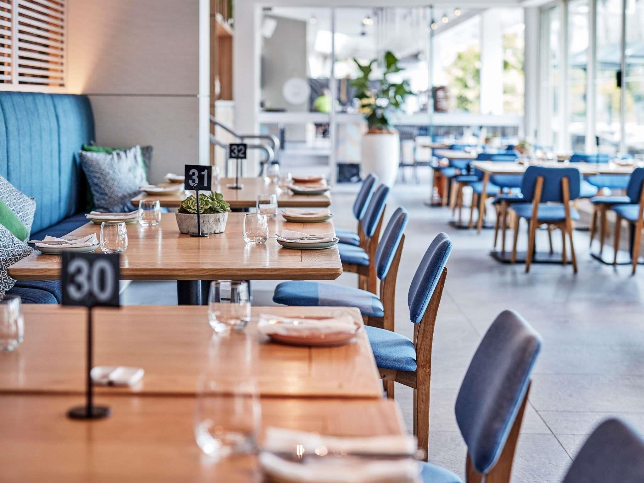 Breakfast and dinner served, pool views 