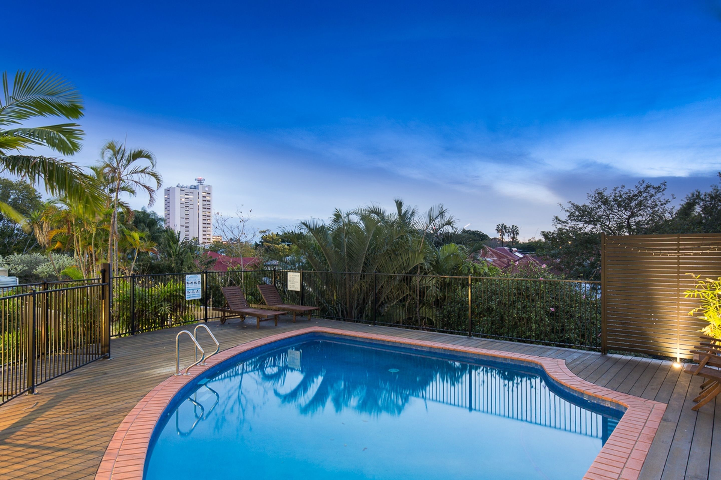 4 star hotel room - twin (no pets allowed)  | outdoor pool