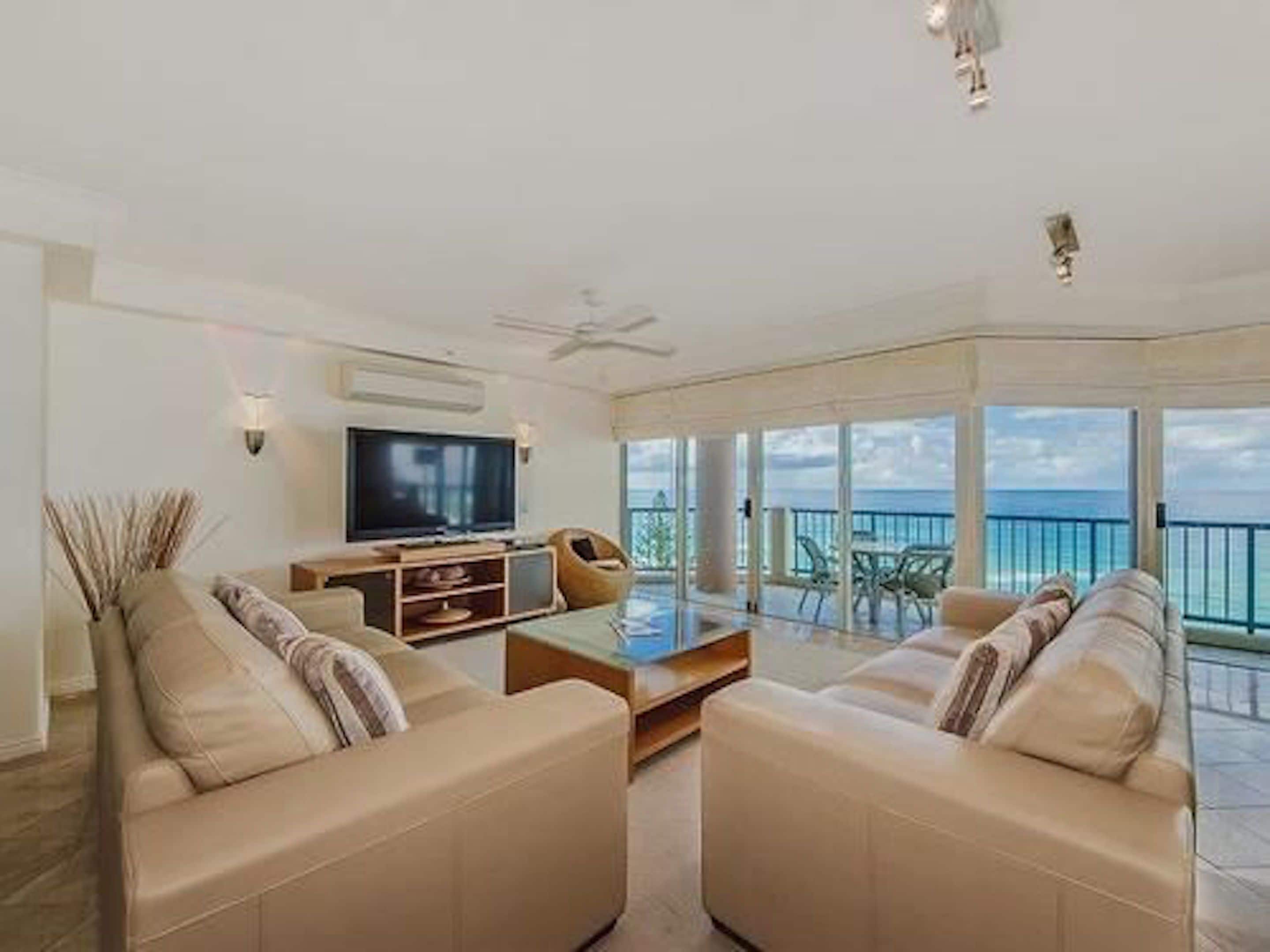 Oceana on Broadbeach — image 15