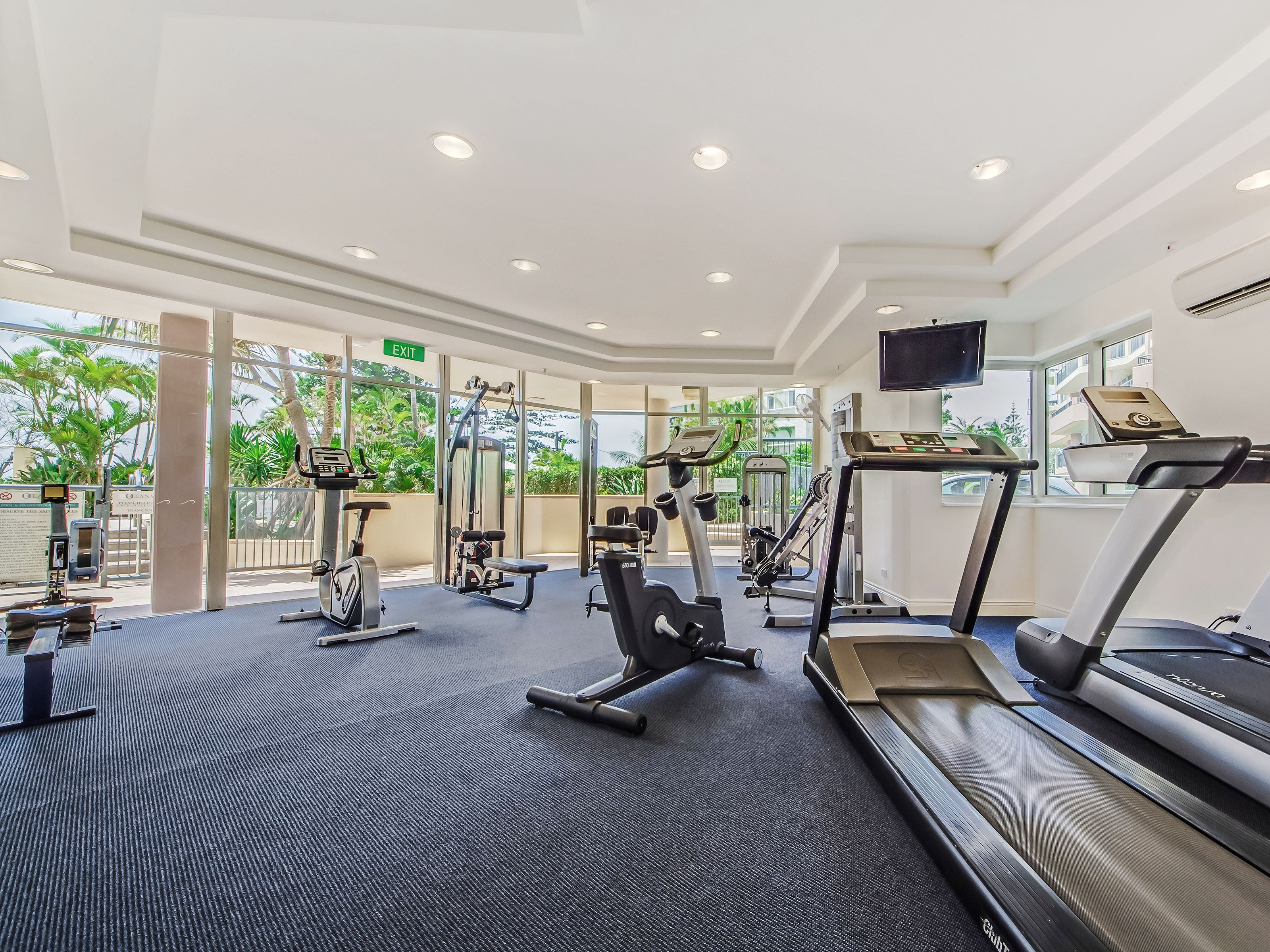 Oceana on Broadbeach — image 26