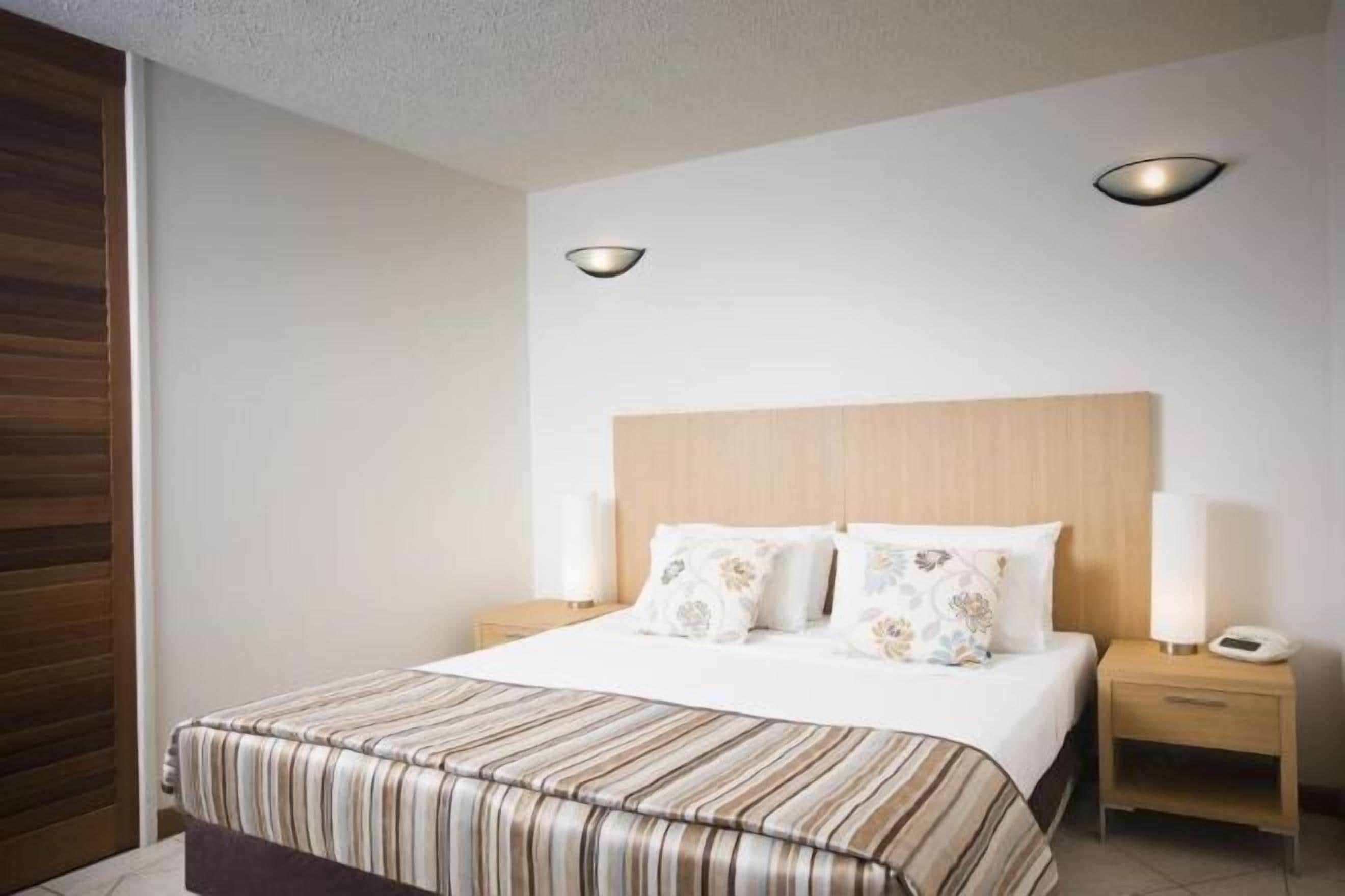 Iron/ironing board, cribs/infant beds, WiFi, bed sheets