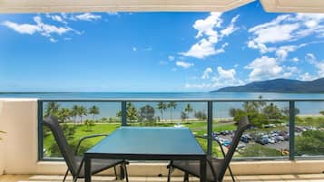 Deluxe Apartment, 2 Bedrooms, Ocean View | Terrace/patio