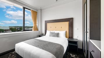 Premium bedding, minibar, in-room safe, desk