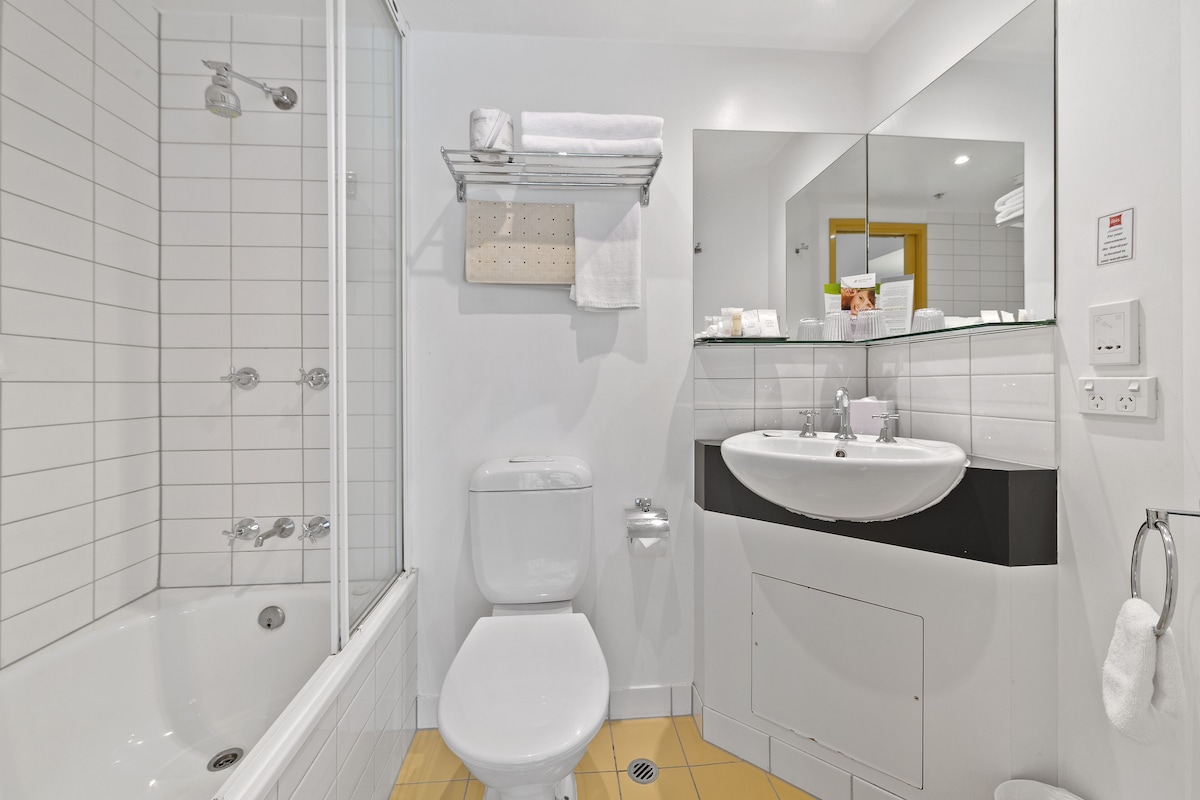 YEHS Hotel Melbourne CBD