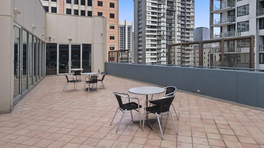 YEHS Hotel Melbourne CBD