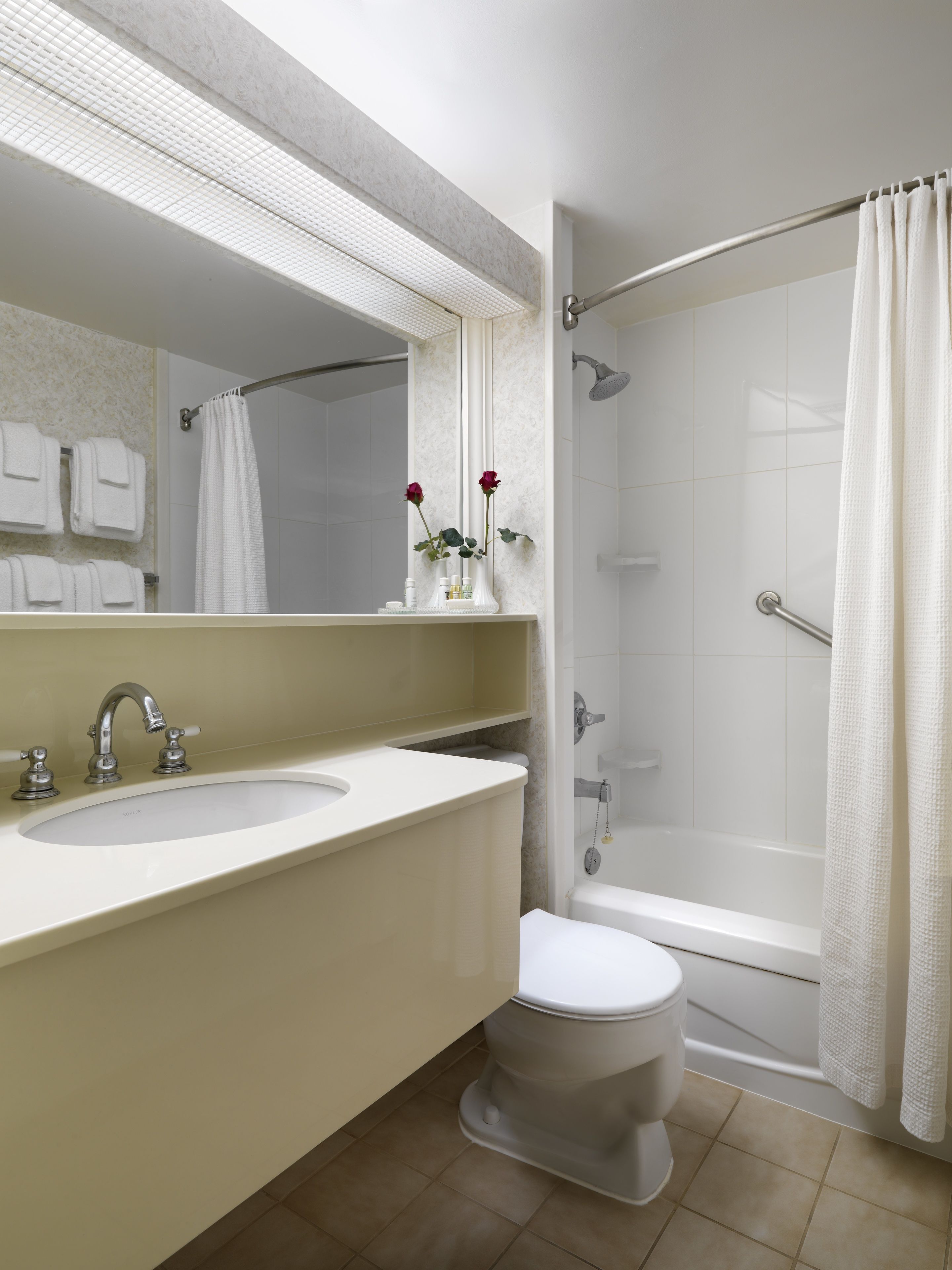 Photo - Royal Scot Hotel & Suites, Trademark Collection by Wyndham