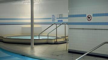 Piscine couverte