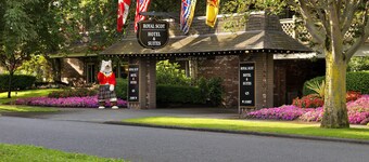 Royal Scot Hotel & Suites