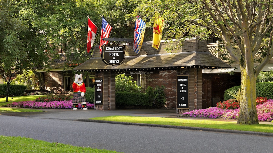 Royal Scot Hotel & Suites