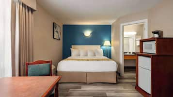 Chambre Deluxe, 1 très grand lit, non-fumeurs | Fer et planche à repasser, Wi-Fi gratuit