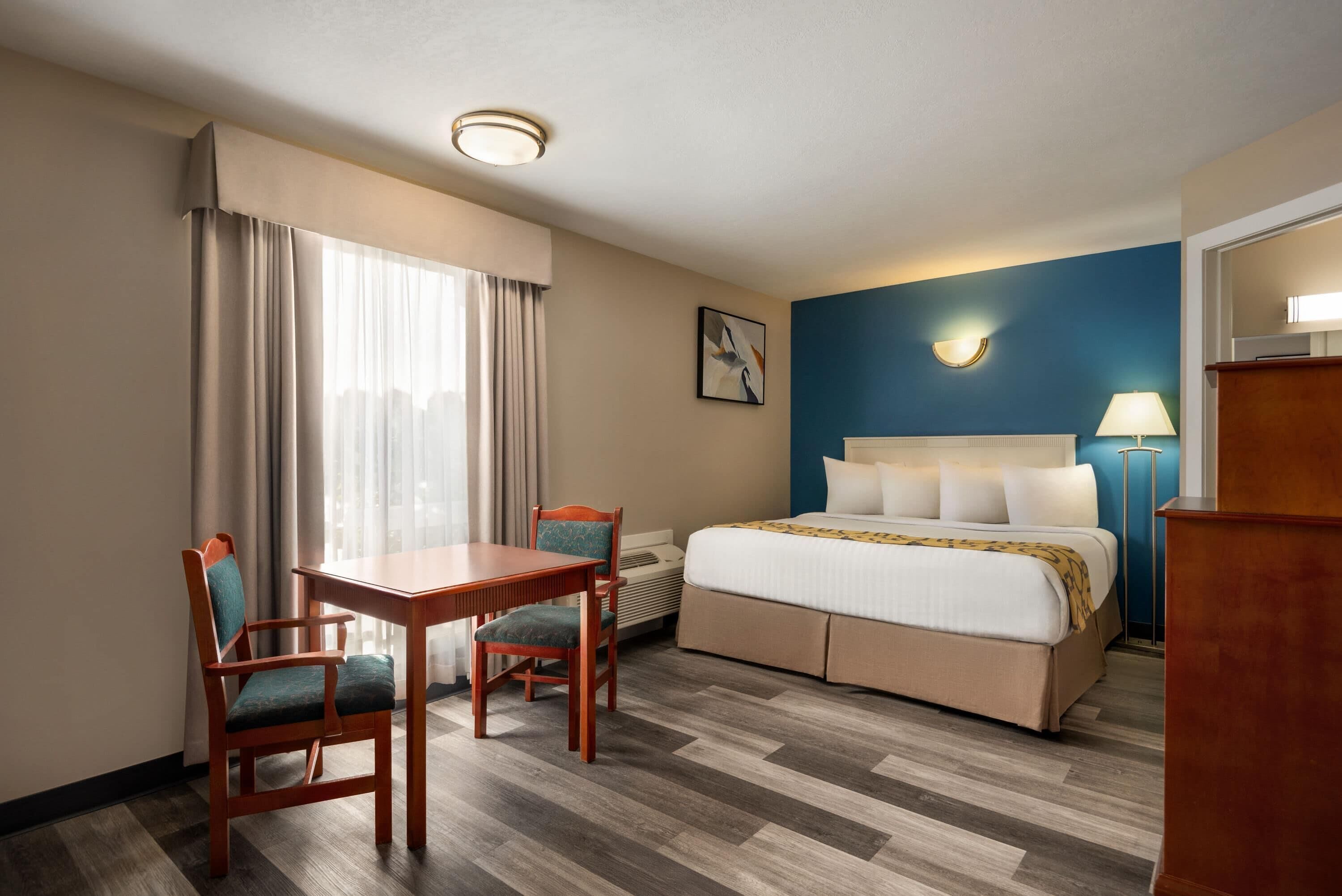 Suite, 1 King Bed, Non Smoking