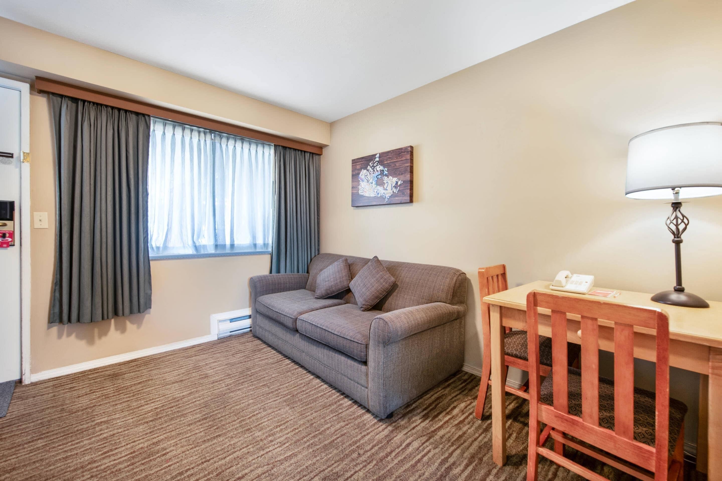 Foto - Econo Lodge Inn & Suites