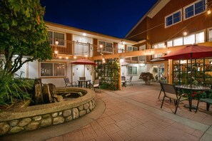 Property amenity - Econo Lodge Inn & Suites (District of North Vancouver)